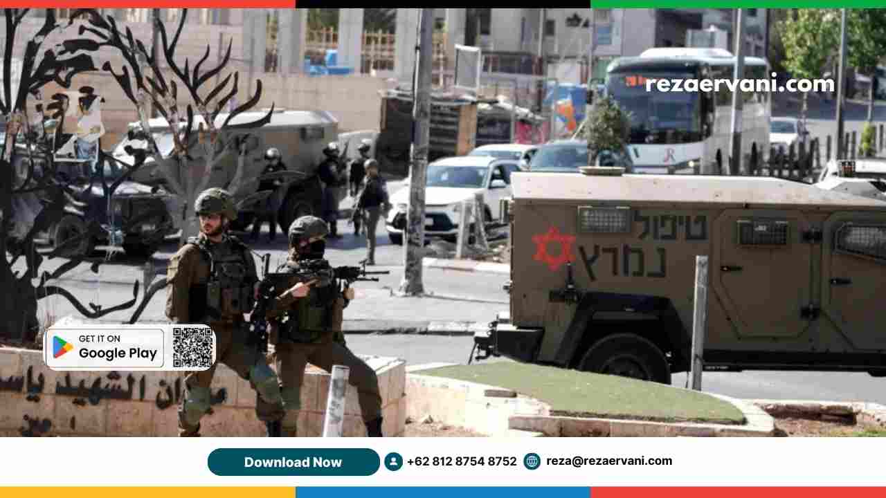 Pasukan Israel menggerebek Kamp Pengungsi el-Amari, yang terletak di selatan kota Ramallah di Tepi Barat pada 14 September 2025. [Issam Rimawi – Anadolu Agency]