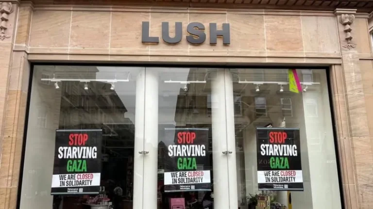 Lush Tutup Semua Penjualan sebagai bentuk Protes atas Kekejaman Israel atas Gaza