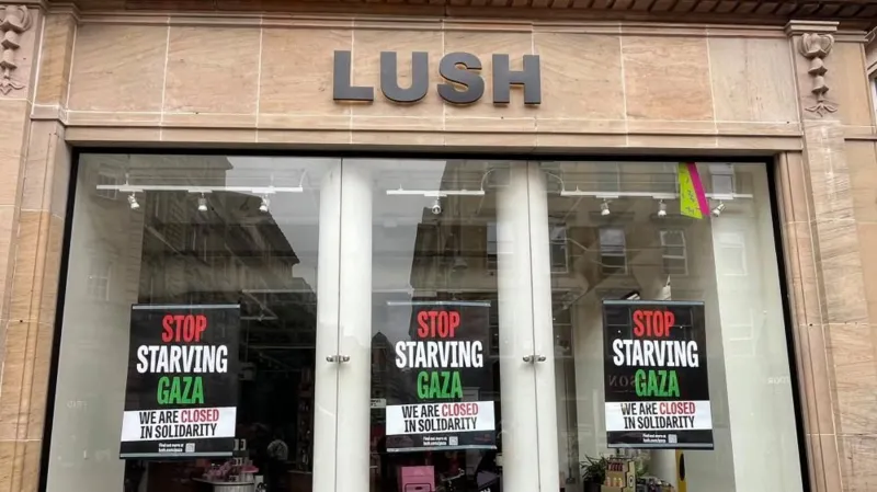 Lush Tutup Semua Penjualan sebagai bentuk Protes atas Kekejaman Israel atas Gaza