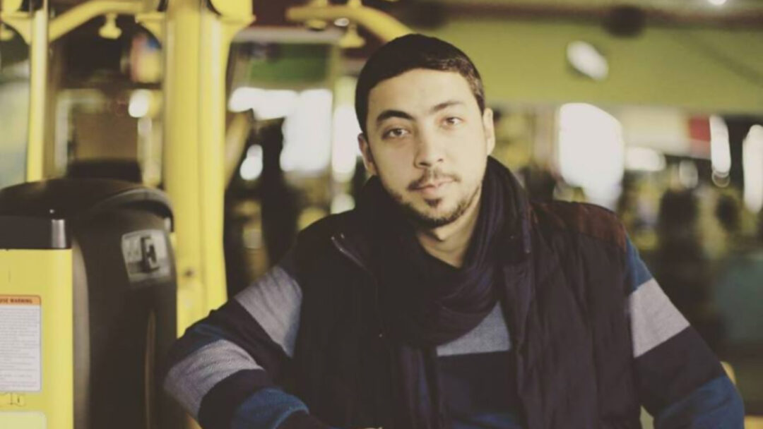 Yahya Barzaq adalah seorang fotografer bayi baru lahir yang dikenal luas di Jalur Gaza. (X)