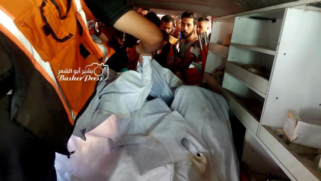 Segera | Tiba 9 jenazah syuhada dari keluarga Abu Sya‘ban di Rumah Sakit Baptis setelah dievakuasi dari lingkungan az-Zaitun di sebelah timur Kota Gaza. (X.com)